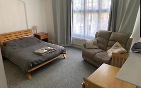 Studio Apartment Eastbourne Town Centre South Street
